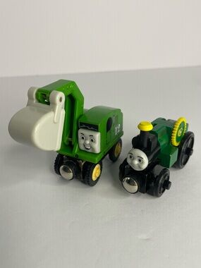 2003 Thomas And Friends Alfie Excavator and Trevor Traction Engine Wood Magnetic